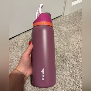 32 oz Owala Water Bottle